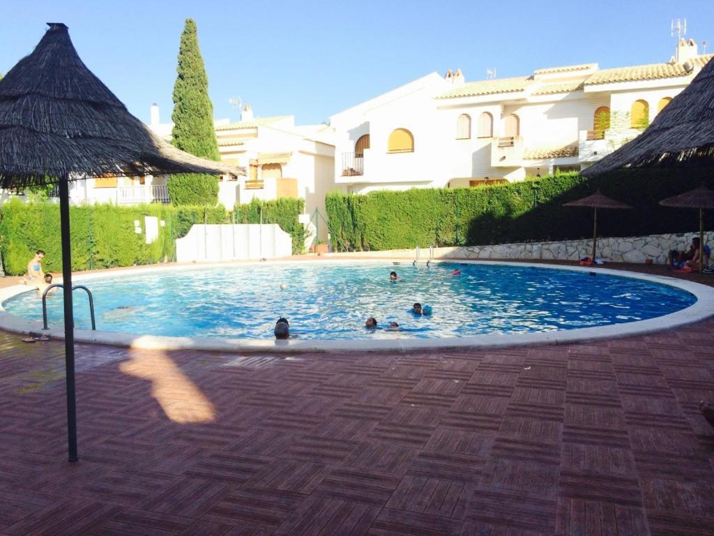 Bonita Casa En Urbanizacion Privada Muy Cerca Del Mar Y De Alicante Гран-Алакант Екстер'єр фото