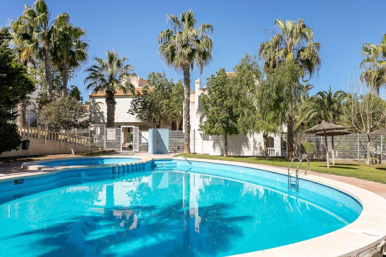 Bonita Casa En Urbanizacion Privada Muy Cerca Del Mar Y De Alicante Гран-Алакант Екстер'єр фото